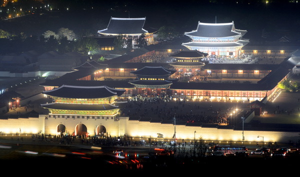 Gwanghwamun Gate, photo 3