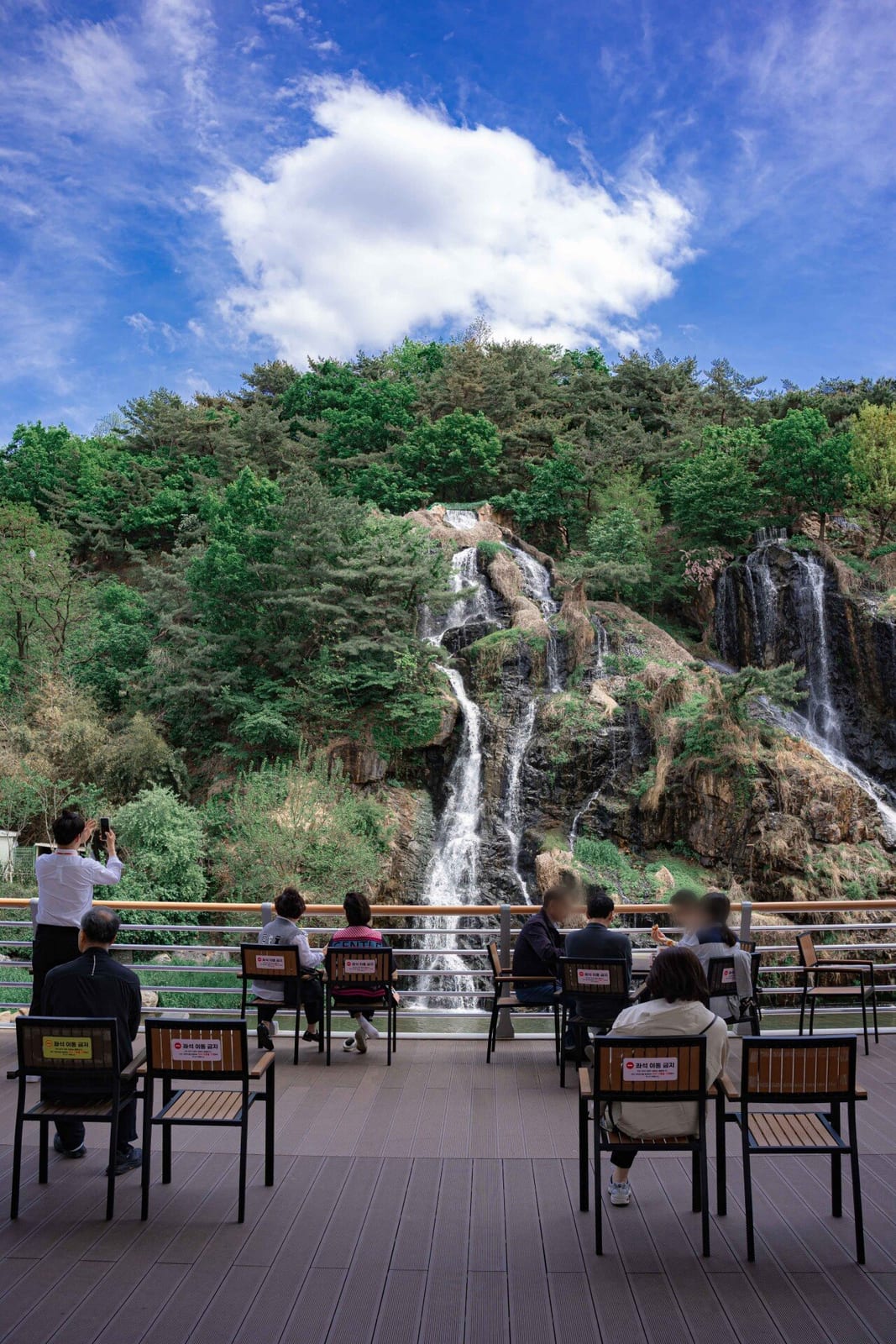 Café Waterfall, photo 2