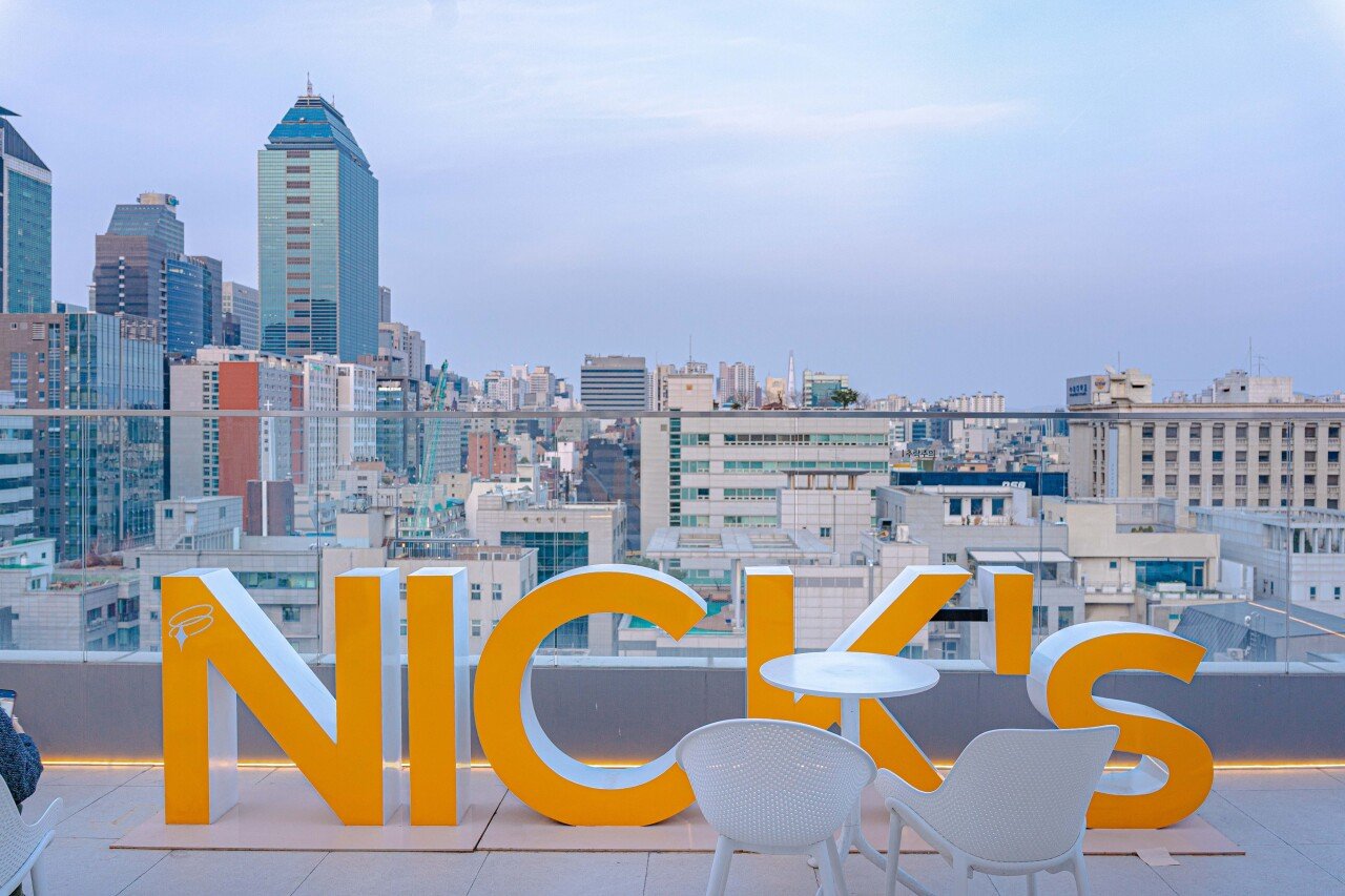Selected Nicks, photo 1