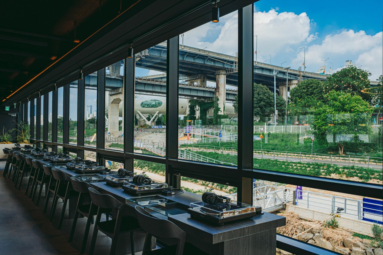 Vinyl Hangang, photo 1