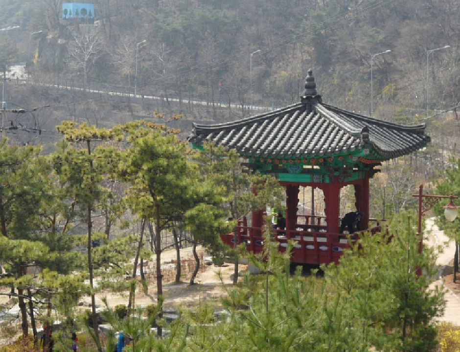 Cheongwun Park, photo 2