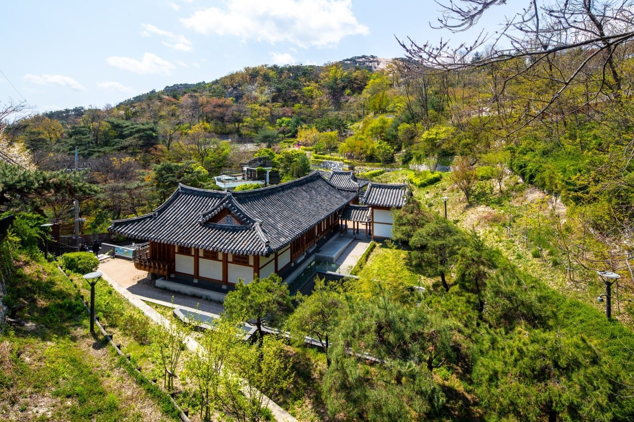 Cheongwun Literature Library, photo 1