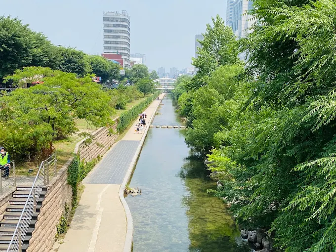Cheonggyecheon Stream, photo 1